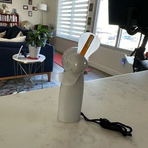 Electric Beyoncé Mini-Fan - Renaissance Tour